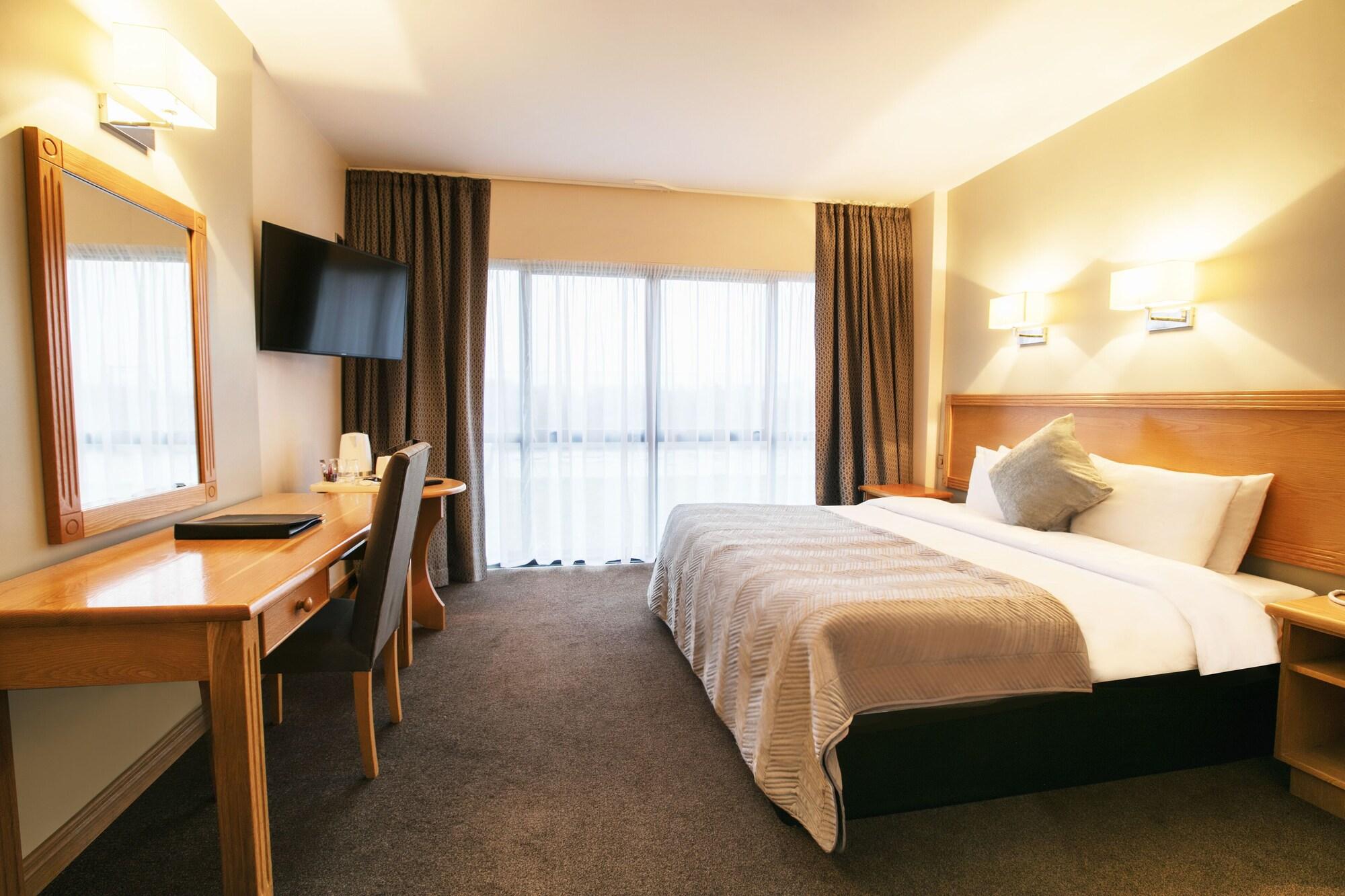 La Mon Hotel & Country Club Castlereagh Buitenkant foto