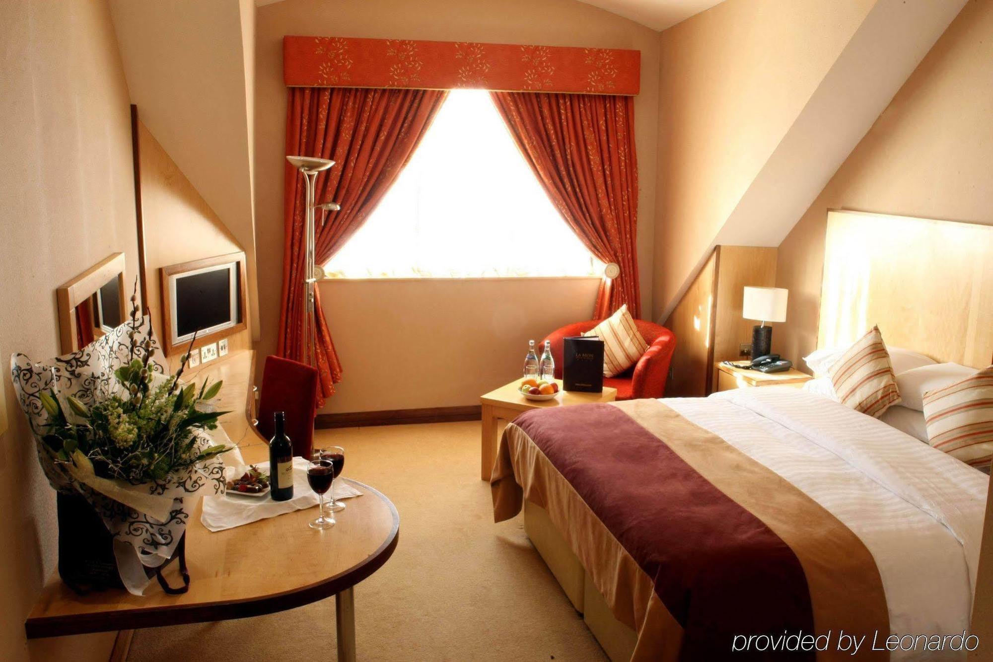 La Mon Hotel & Country Club Castlereagh Buitenkant foto