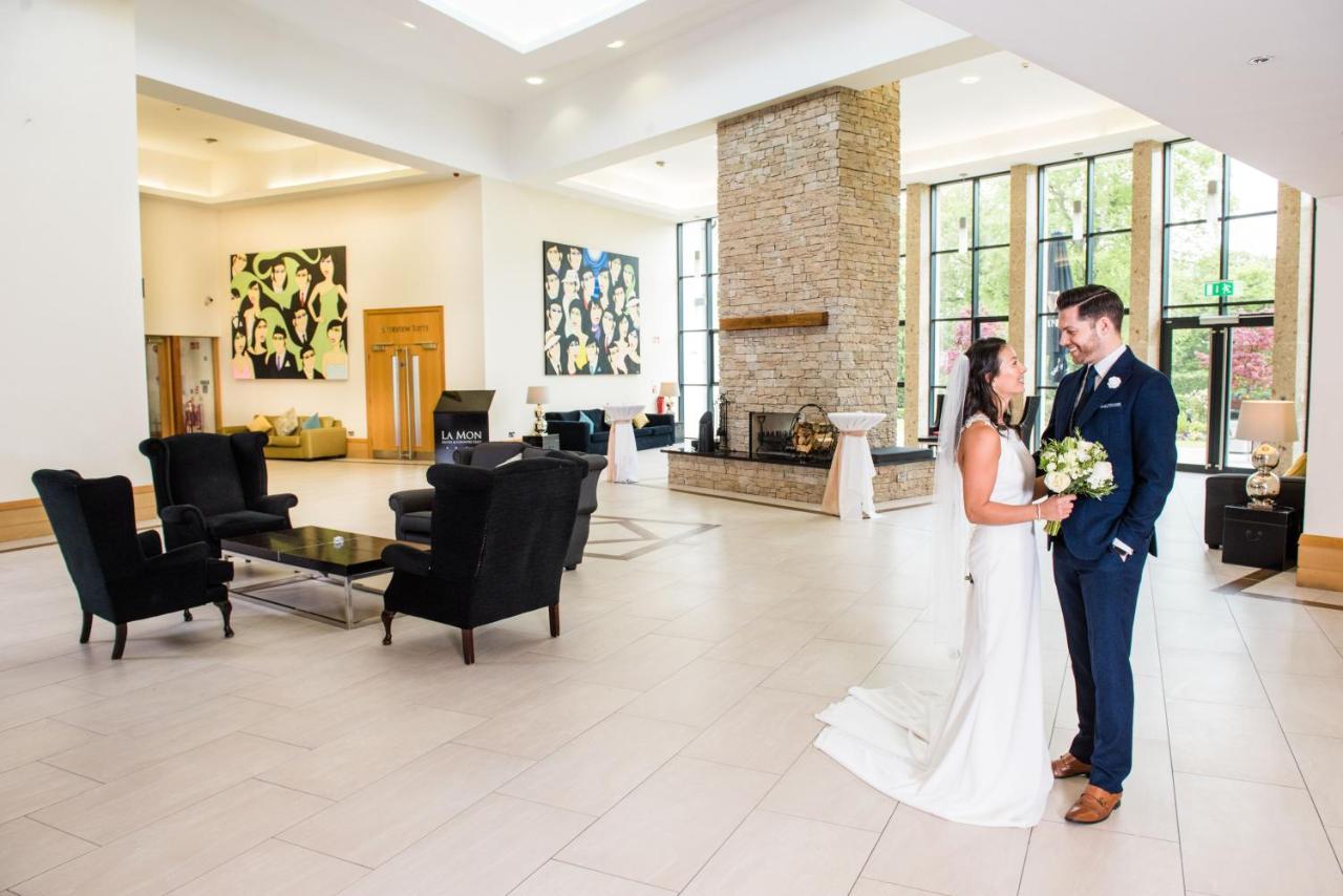 La Mon Hotel & Country Club Castlereagh Buitenkant foto